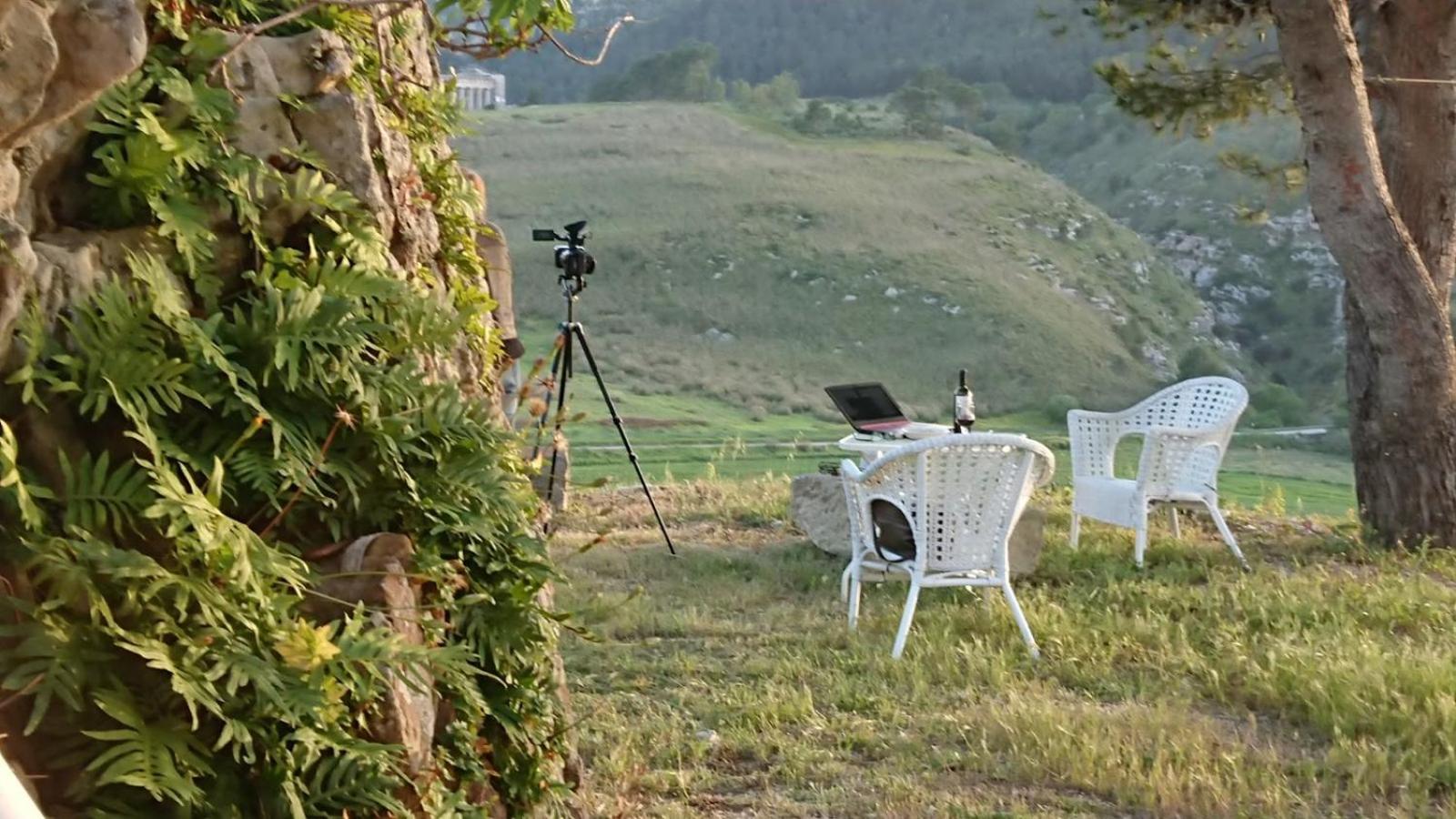 Helimos Bed&Breakfast Segesta Temple-Castellammare Calatafimi Bagian luar foto